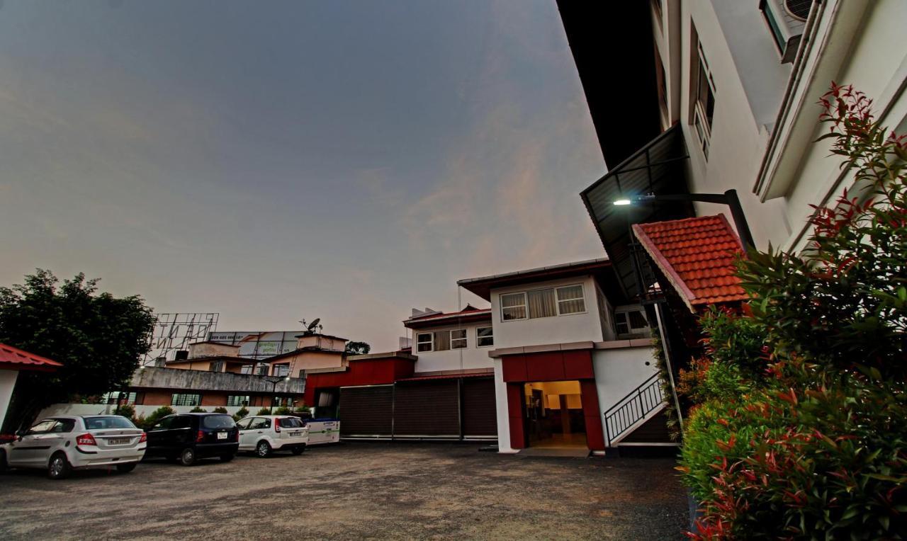 Treebo Prince Kottayam Bagian luar foto